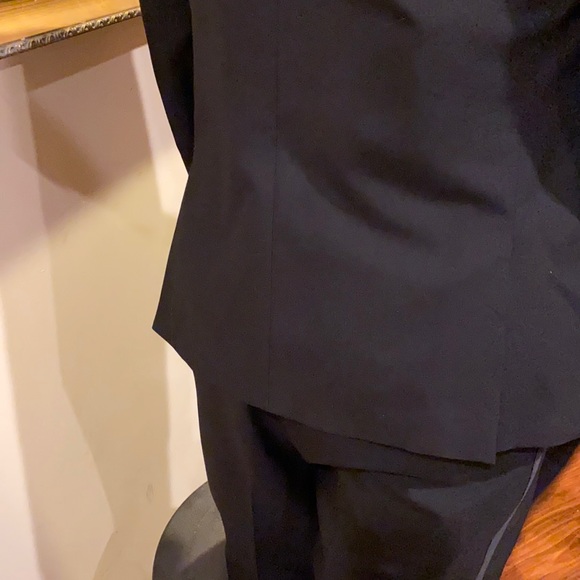 Black Neil Allyn Slim Fit Tuxedo Jacket - Various Sizes - One-Button Peak Lapel